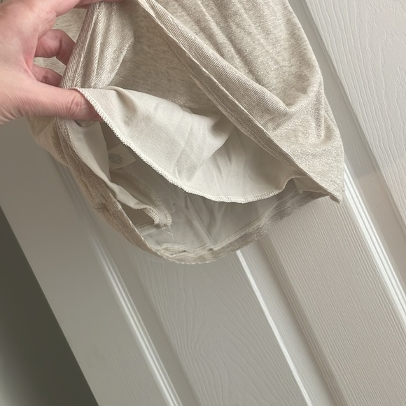 *SALE* White House Black Market Tank - Picture 7 of 7